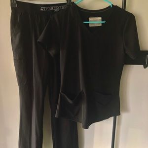 Skechers by Barco 3-Pocket Black Scrub Top